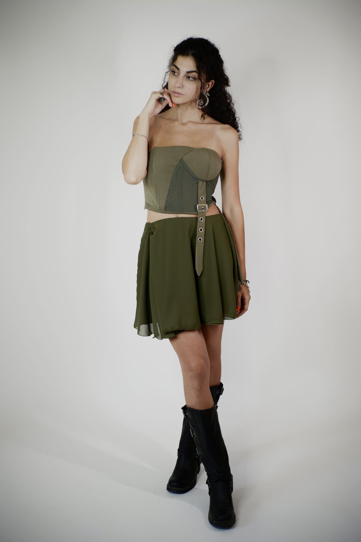 DELABRÈ OUTFIT