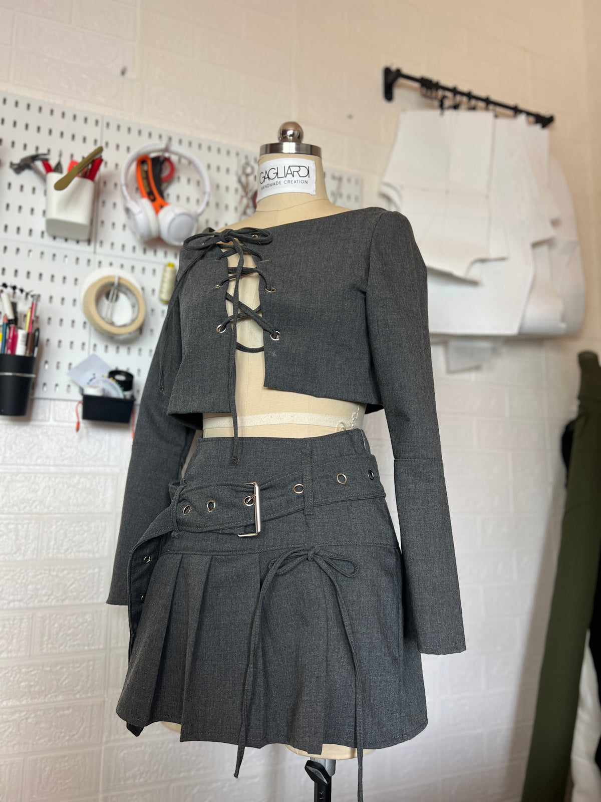 GENERIS- crop top e gonna a pieghe